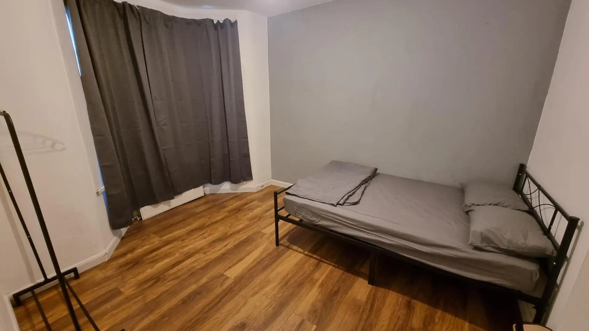 Durham 4 Apartment London Homestay